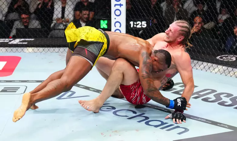 Судьи определили исход боя Александра Волкова в UFC