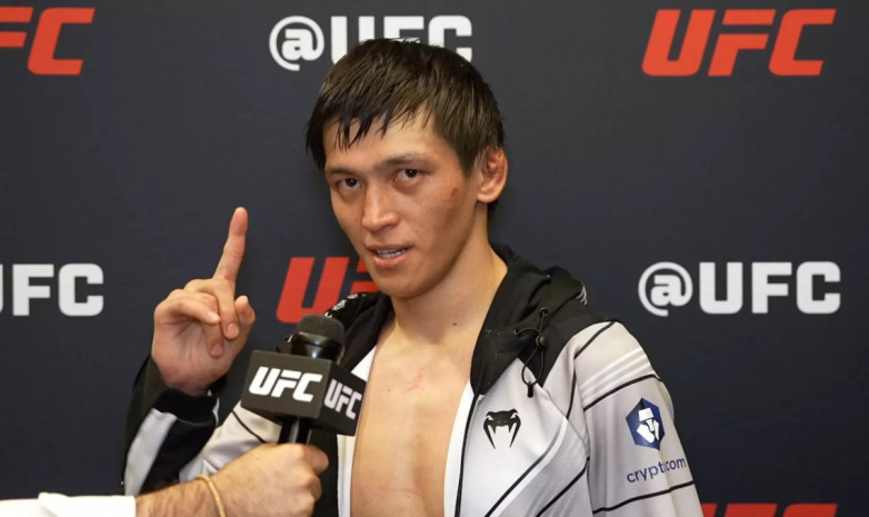 UFC вынес неожиданное решение по казахстанцу после сенсации