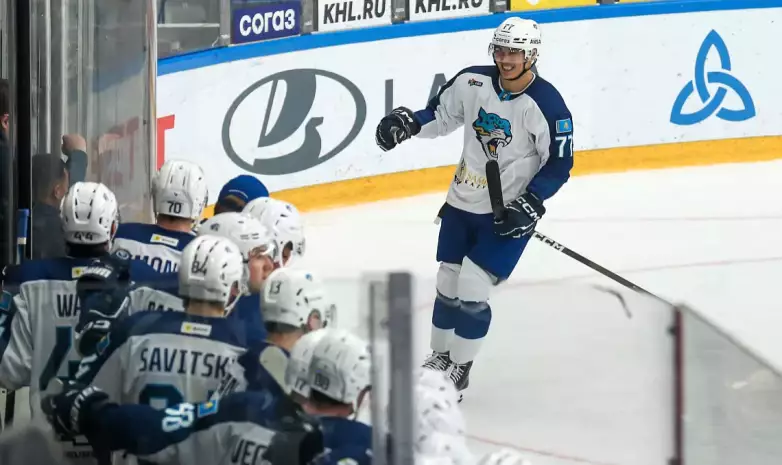 Прямая трансляция матча КХЛ "Авангард" – "Барыс"