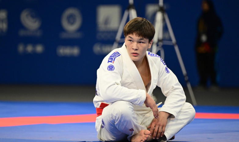 Казахстанец вышел в финал и сразится за золотую медаль по джиу-джитсу