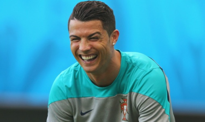 Смешная фотография португальской звезды "Аль-Наср" развеселила фанатов