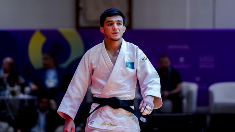 Казахстанец одолел призёра Олимпиады и вышел в финал ЧМ по дзюдо