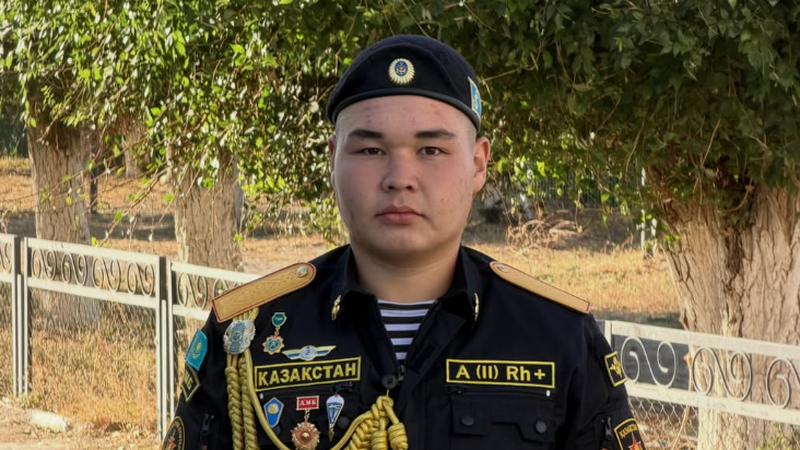 “Қасірет жүрегімде мәңгі қалады”: Маңғыстауда аман қалған сарбаз алғаш үн қатты