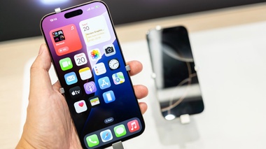 Шетелден iPhone 18 сатып алғандар Қазақстанға келгенде смартфонын тіркей алмай жатыр
