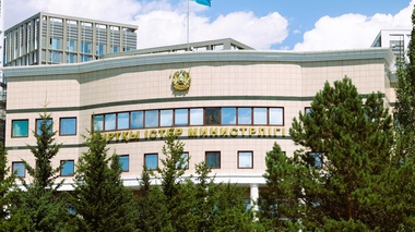 МИД ведёт переговоры по возвращению оказавшихся в зоне боевых действий казахстанцев
