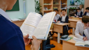 Тоқаев елімізге тағы да 5 мыңнан аса мұғалім керек екенін айтты