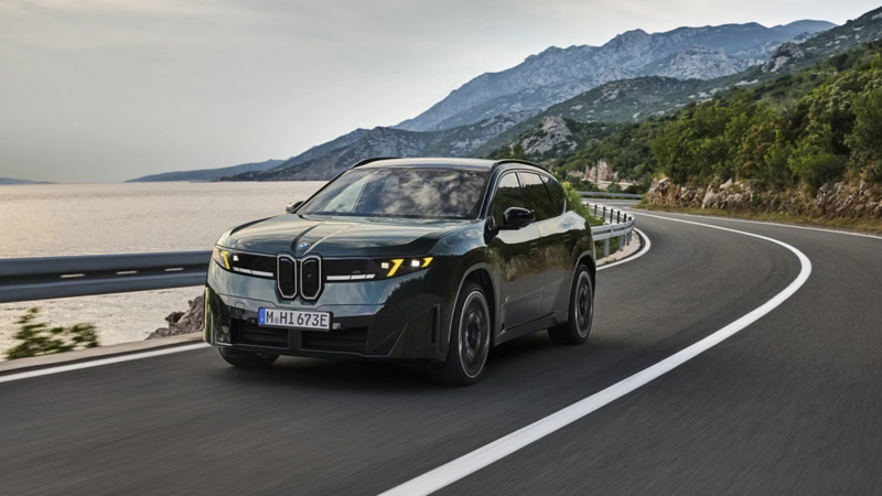 BMW представила свой самый мощный электрический кроссовер iX3 M60 xDrive