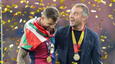 Легенда "Барселоны" оценил успехи команды Флика