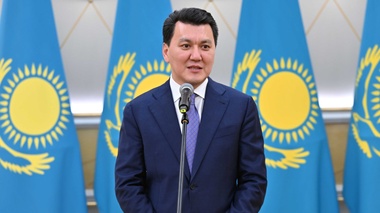 “Зор мәртебе“: Ерлан Қарин Қазақстанның вице-президенті болып тағайындалғаннан кейін сөз сөйледі