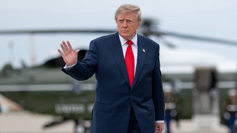 Трамп захотел переименовать Атлантический или Тихий океан в свою честь