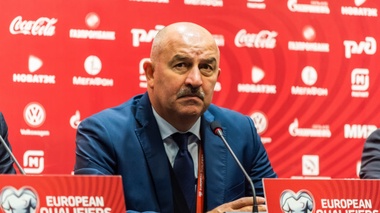 Черчесов раскритиковал тренера сборной Казахстана