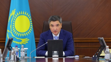 Премьер-министр Бектенов сауда министрін белсенді жұмыс істеуге шақырды