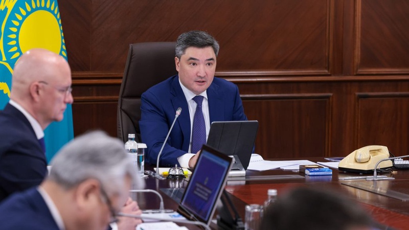 «Ауқатты адамдар мемлекеттен көмек алмауы керек» — Олжас Бектенов