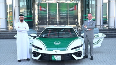 Полиция Дубая приобрела дорогостоящий спорткар Lamborghini Temerario