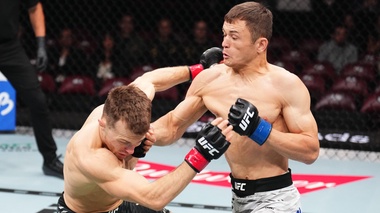 Автор самого быстрого нокаута в UFC из Казахстана слетел с боя в новой лиге