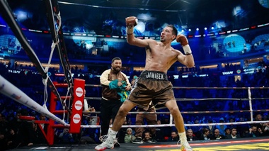 Промоутерлер Әлімханұлының WBO белбеуі үшін айқасының күні мен орнын жария етті