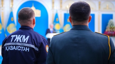 Бейбіт күннің батырлары. Ақордада құтқарушылар қалай марапатталды?