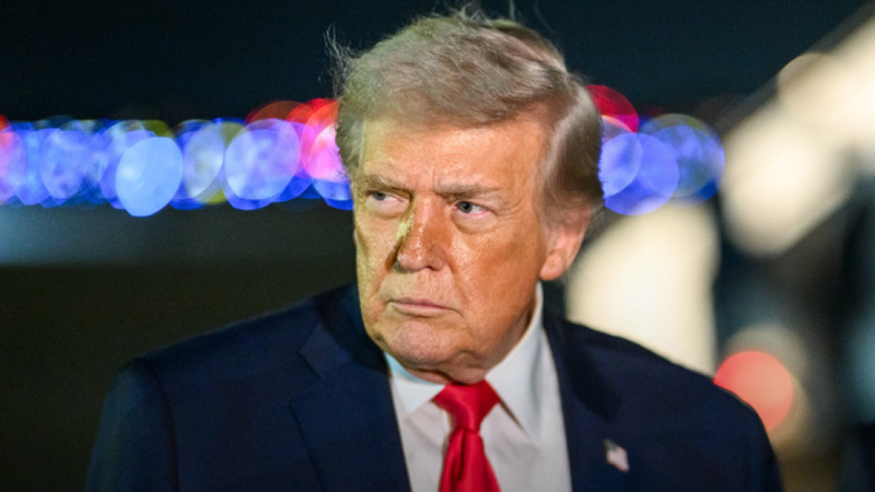 Трамп резко раскритиковал Зеленского и усомнился в его стремлении к миру