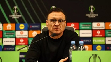 "Футболды түсінбейді, ақымақ адамдар". Уразбахтин "Қайрат" ойынына наразылар жайлы