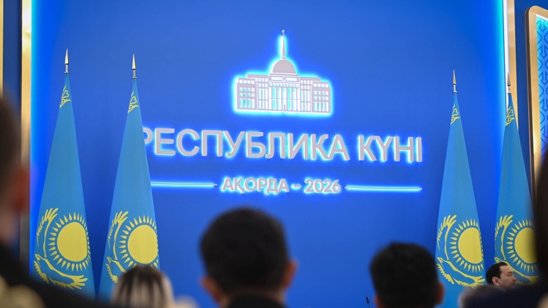 “Халқымыз үшін мән-мағынасы ерекше мейрам“: Президент қазақстандықтарды Республика күнімен құттықтады
