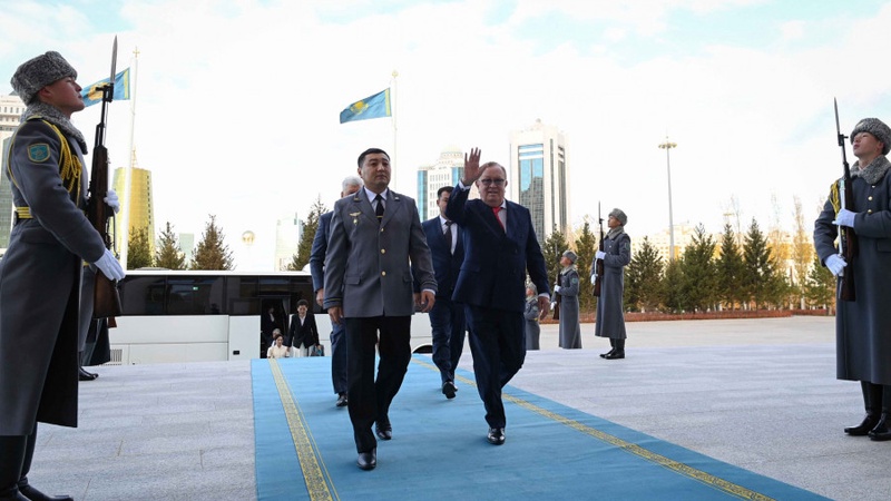 Алтынбек Қоразбаев, Бауыржан Өзбекәліұлы: бүгін Президент кімдерді марапаттады?