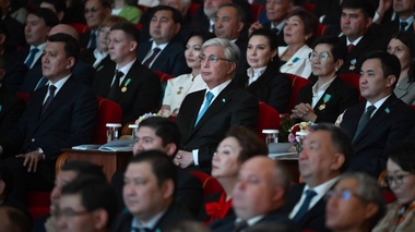 Президент Казахстана посетил праздничный концерт по случаю Дня Республики