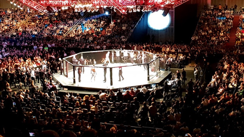 Четыре боя - 371 секунда: боец UFC сокрушил 15-го номера рейтинга