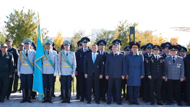 Түркістан облысында Республика күні көк Ту көкке көтерілді