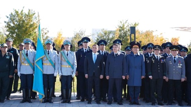 Түркістан облысында Республика күні көк Ту көкке көтерілді