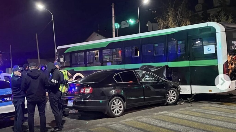 Қостанайда автобуспен соқтығысқан жеңіл көлік жүргізушісі қаза тапты