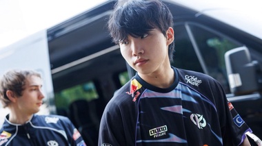 Bilibili Gaming 2026 World Championship: Karmine Corp-ты топтық кезеңде жеңді