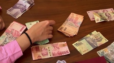 Балиде демалған туристер ақшаға қатысты тосын жағдайға тап болғанын айтты