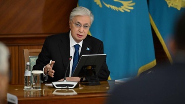 «Шынын айтқанда, бұл – жемқорлық» – Президент кәсіпкерлерге қарсы әдейі жасалған кедергілерге тоқталды
