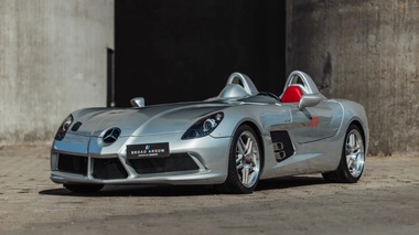 Таких всего 75 в мире - Mercedes-Benz SLR McLaren, посвященный Стирлингу Моссу, выставят на торги