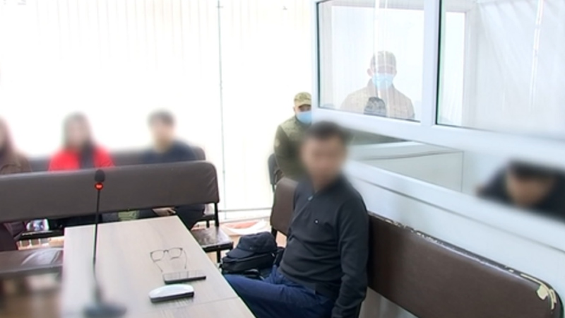 «39 ножевых ранений»: в Алматы прокурор запросил 18 лет для бывшего полицейского