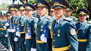 Десантшыдан дрон маманына дейін: 300-ден аса қазақстандық курсант шетелде әскери білім алып жүр