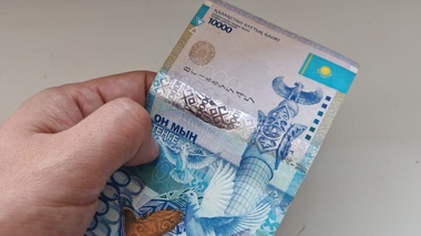 “10 тысяч теңге за опоздание“: в Минтруда рассказали о штрафах на работе