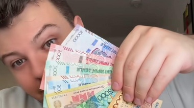 “Заманауи өнер туындылары“. Нумизмат теңге несімен таңғалдырғанын көрсетті