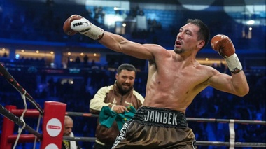 WBO исключила Канело и поставила Алимханулы на первое место в рейтинге