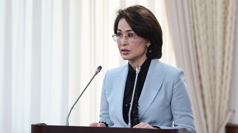 Акмарал Альназарова назначена главой Минздрава