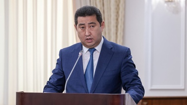 Айдарбек Сапаров АШМ басшысы лауазымында қалды
