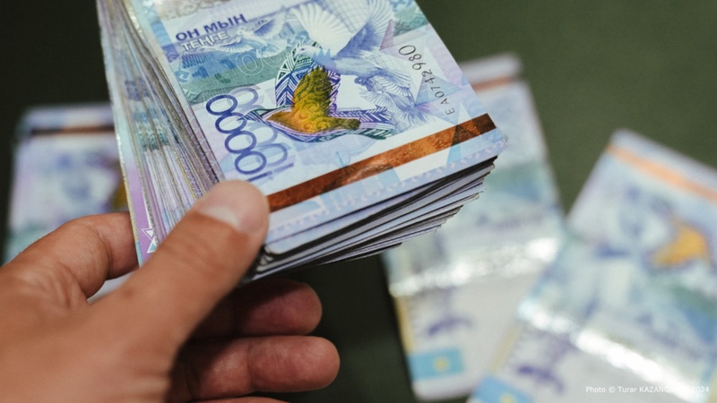 Частные судисполнители перевели 180 миллионов тенге на игровые счета – новые подробности