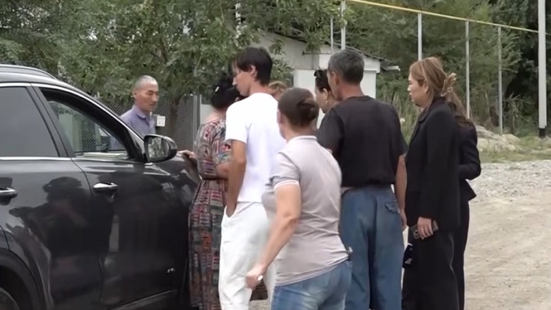 Алматы облысында зейнеткер жол апатынан қаза болды: қызметтік көлік тізгінінде кім отырған?