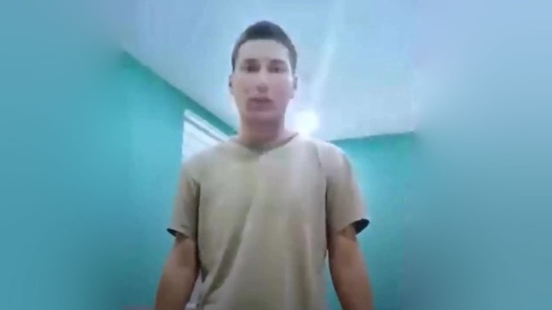 Родители срочника из Актау хотят забрать сына из армии после его госпитализации