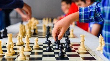 «4300 төлемейінше, қатыспасын»: Шымкентте оқушылардың тегін үйірмесі сатылып жатқаны рас па?