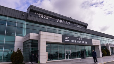 Почти 31 млн тенге получила топ-менеджер убыточного аэропорта Актау