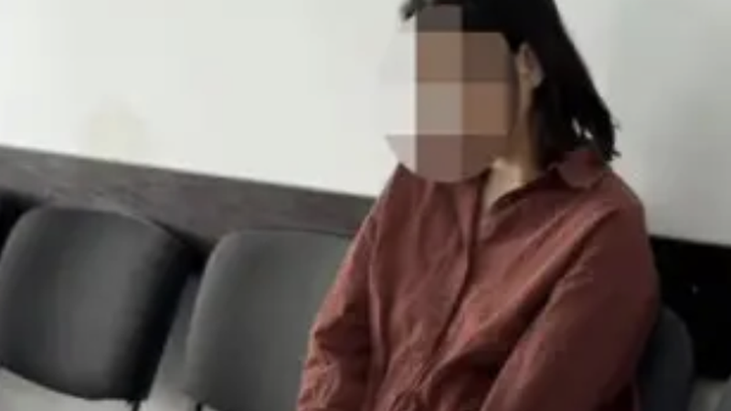 Ақтөбеде TikTok-та балағат сөз айтқан әйел айыппұл арқалады