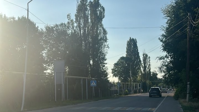 “Ел қатарлы өмір сүргіміз келеді“. Алматы облысының тұрғындары зауыттың жұмысына шағымданды