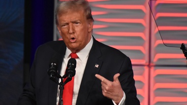 “Дефицит возник не из-за войны с Ираном“: Трамп призвал Киев не атаковать российские НПЗ