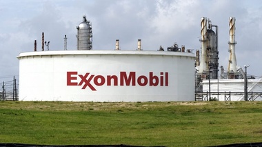 Казахстан предложил ExxonMobil участвовать в защите Каспия